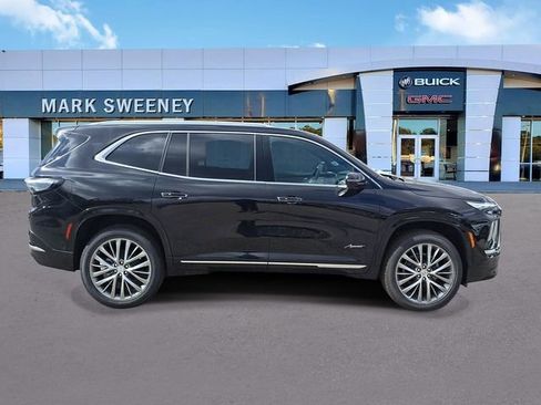 New 2026 Buick Enclave Avenir w/ Super Cruise Package image 32