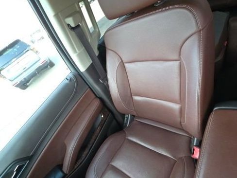 Used 2018 Chevrolet Tahoe Premier image 39