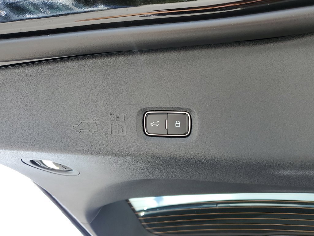 New 2026 Lincoln Navigator Premiere AWD/4WD image 7