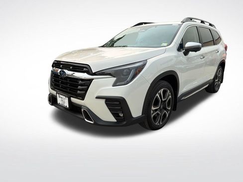 Used 2023 Subaru Ascent Touring AWD/4WD image 9