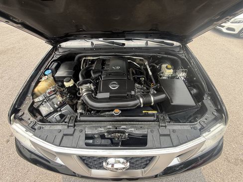 Used 2018 Nissan Frontier PRO-4X AWD/4WD image 29