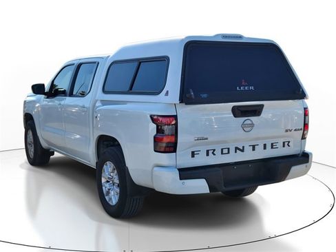 Used 2022 Nissan Frontier SV w/ Technology Package image 3