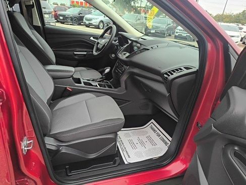 Used 2018 Ford Escape SE w/ SE Sync 3 Package image 18