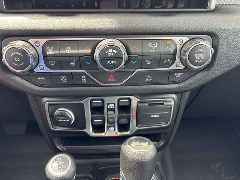 Certified 2026 Jeep Wrangler Unlimited Sport AWD/4WD image 26