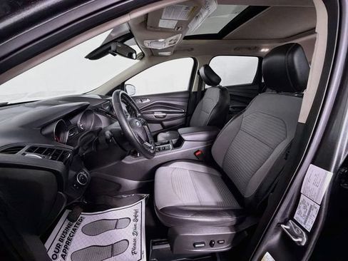 Used 2019 Ford Escape Titanium AWD/4WD image 21