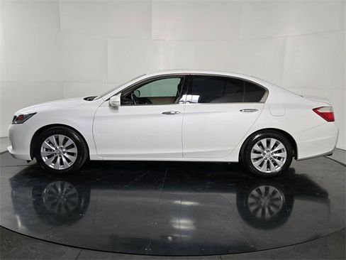 Used 2015 Honda Accord EX-L image 3