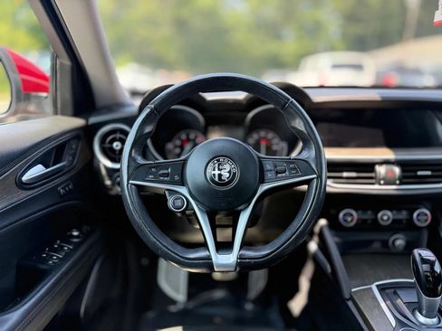 Used 2018 Alfa Romeo Stelvio Ti Lusso AWD/4WD image 13