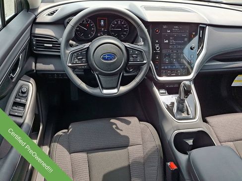 Used 2025 Subaru Outback Premium AWD/4WD image 11