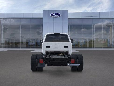New 2026 Ford F450 XL w/ XL Chrome Package image 5