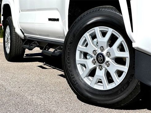New 2026 Toyota Tacoma SR5 image 2