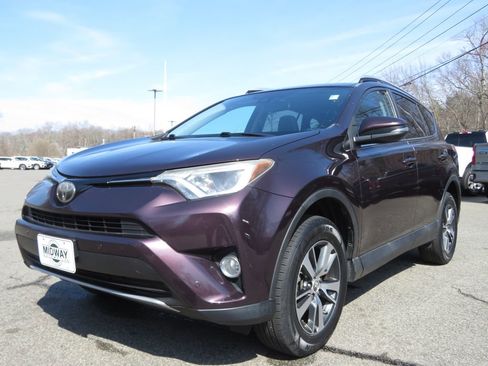 Used 2016 Toyota RAV4 XLE w/ Convenience Package image 1