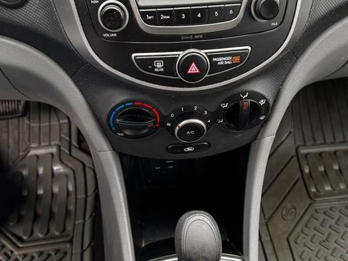 Used 2015 Hyundai Accent GLS image 19