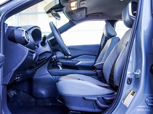 Used 2024 Nissan Kicks SR w/ SR Premium Package image 19