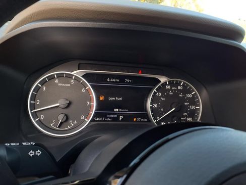 Used 2022 Nissan Rogue SV FWD image 12