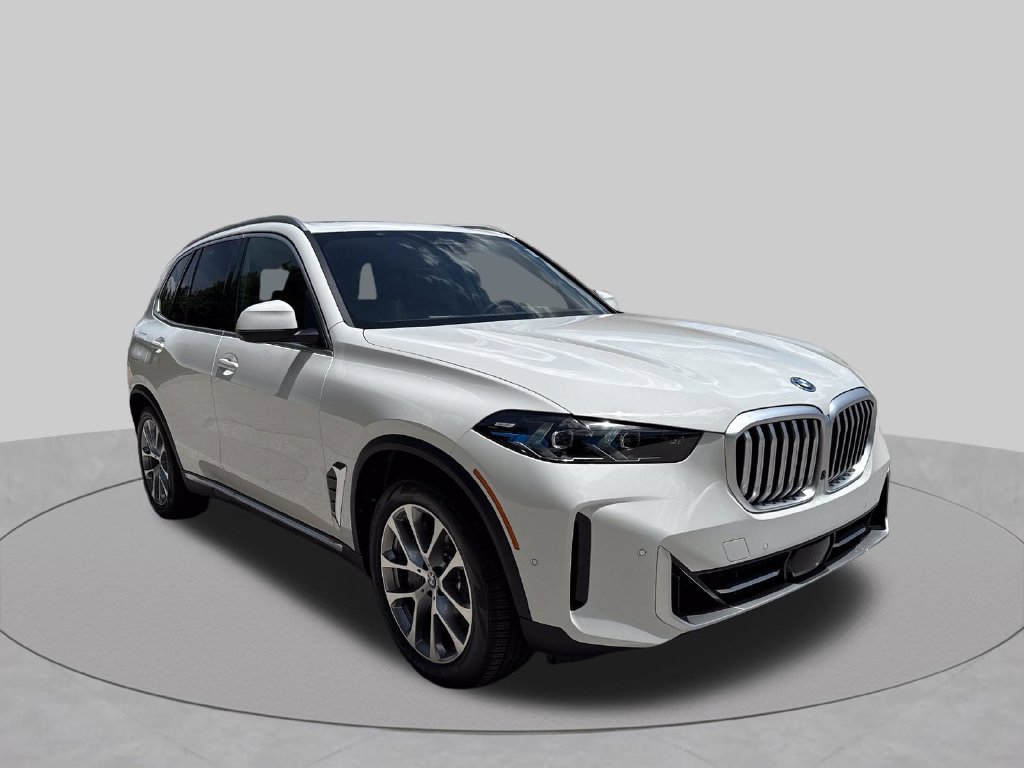 Used 2026 BMW X5 xDrive50e w/ Parking Assistance Package AWD/4WD image 7