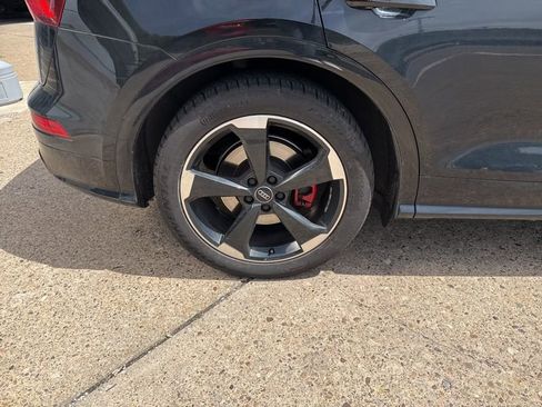 Used 2020 Audi SQ5 Premium Plus w/ Premium Plus Package AWD/4WD image 7