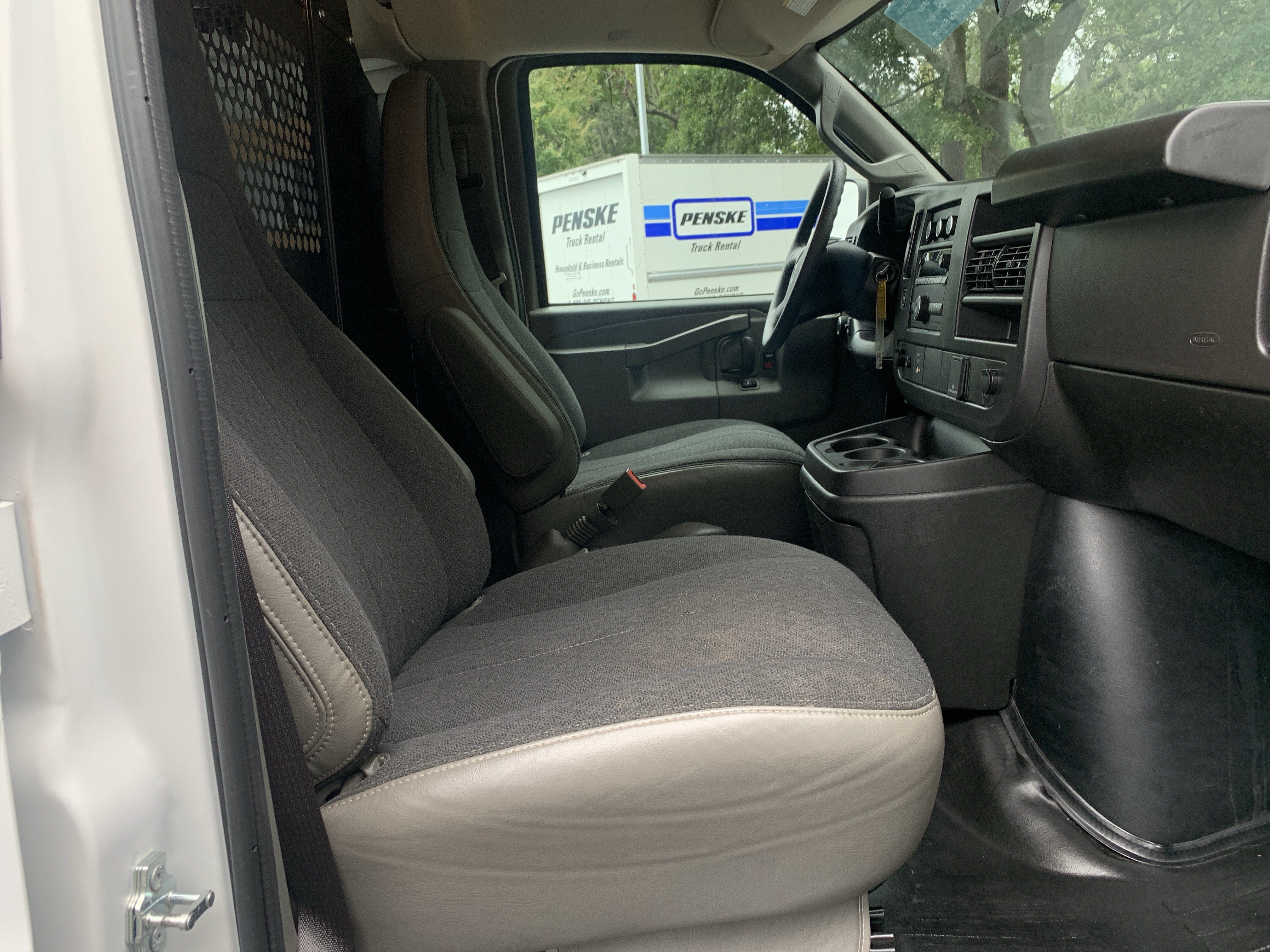 Used 2025 GMC Savana 2500 w/ Driver Convenience Package RWD image 31