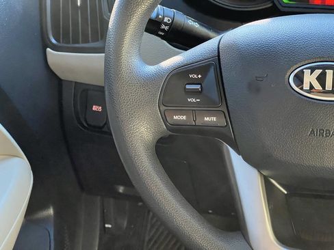 Used 2013 Kia Rio LX w/ PWR Pkg image 16