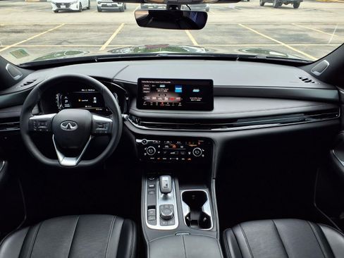 Used 2025 INFINITI QX60 Luxe w/ Black Edition image 3