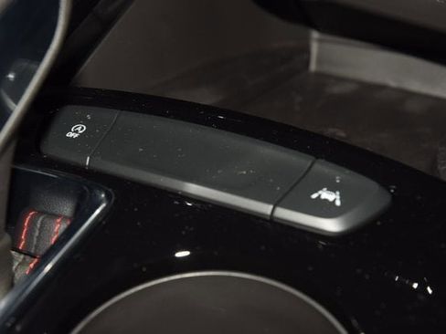 New 2026 Chevrolet Trax RS w/ Sunroof Package image 32