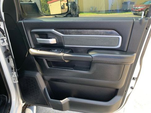 Used 2020 RAM 2500 Big Horn w/ Level 2 Equipment Group image 18
