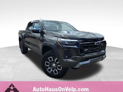 Used 2023 Chevrolet Colorado Z71 w/ Z71 Convenience Package 2