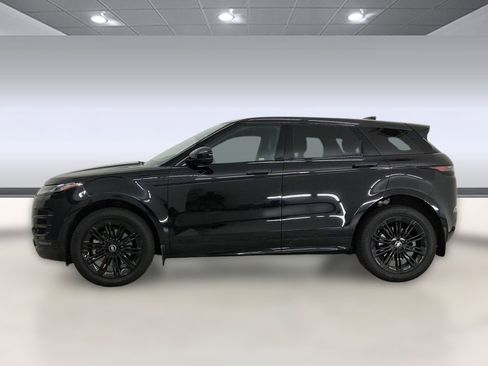 Used 2025 Land Rover Range Rover Evoque Dynamic SE image 2