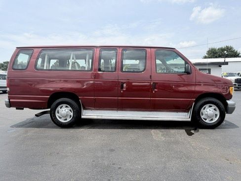 Used 1998 Ford E-350 and Econoline 350 XLT RWD image 4