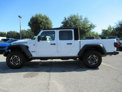 Used 2022 Jeep Gladiator Mojave w/ Trailer Tow Package AWD/4WD image 4