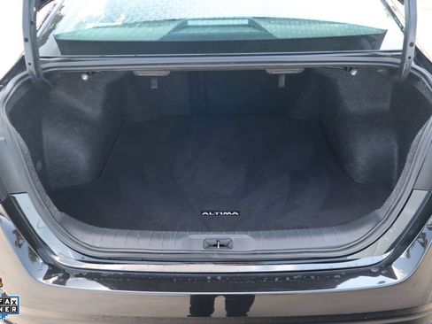 Used 2025 Nissan Altima 2.5 SV FWD image 26