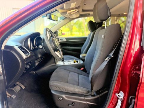 Used 2012 Jeep Grand Cherokee Laredo w/ Laredo E Group image 10