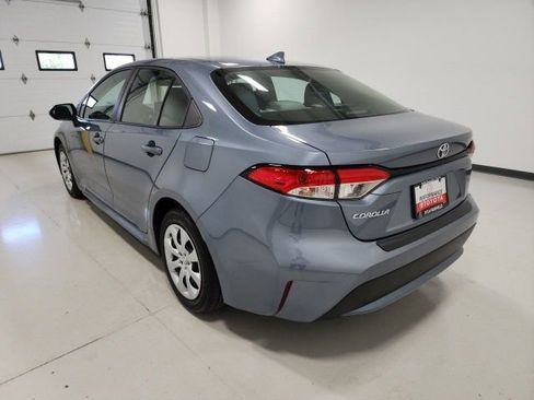 Used 2021 Toyota Corolla LE FWD image 9