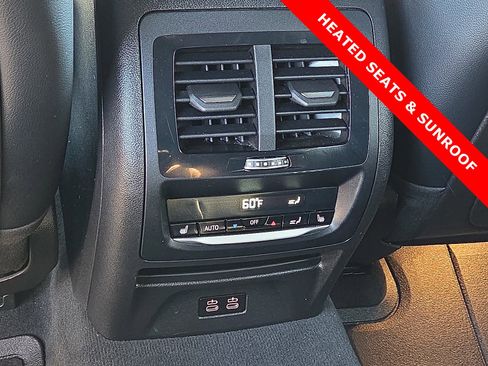 Used 2023 BMW X4 M40i image 11