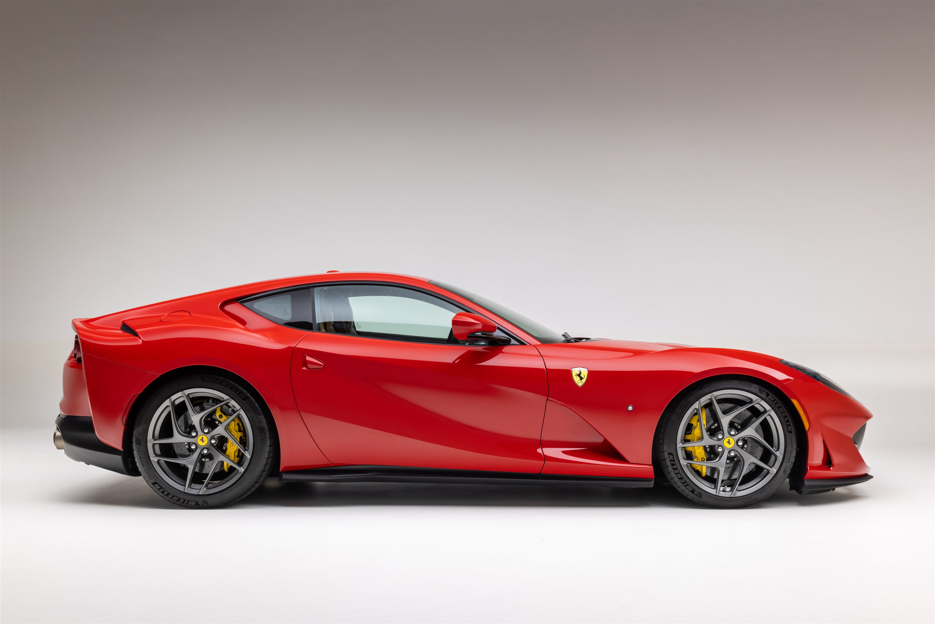 Certified 2020 Ferrari 812 Superfast RWD image 10