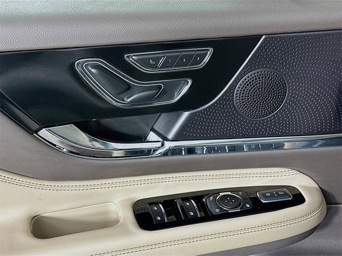 Used 2024 Lincoln Corsair Grand Touring image 18