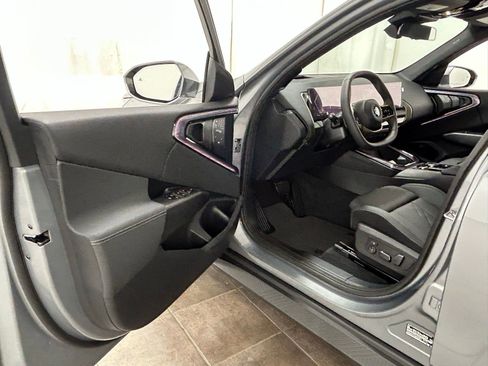 Used 2025 BMW X3 xDrive30i w/ Premium Package image 24