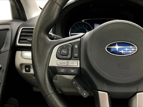 Used 2017 Subaru Forester 2.5i Premium AWD/4WD image 20