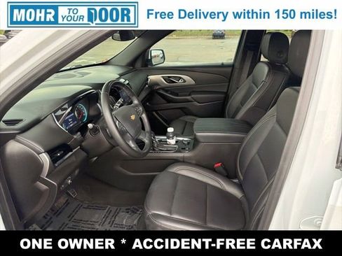 Used 2023 Chevrolet Traverse LT FWD image 12