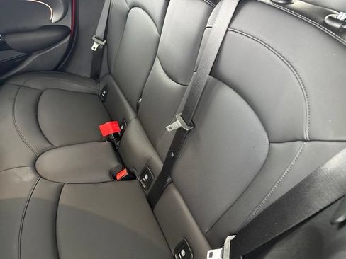 Used 2023 MINI Cooper 4-Door Hardtop FWD image 28