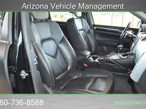 Used 2014 Porsche Cayenne S AWD/4WD image 19