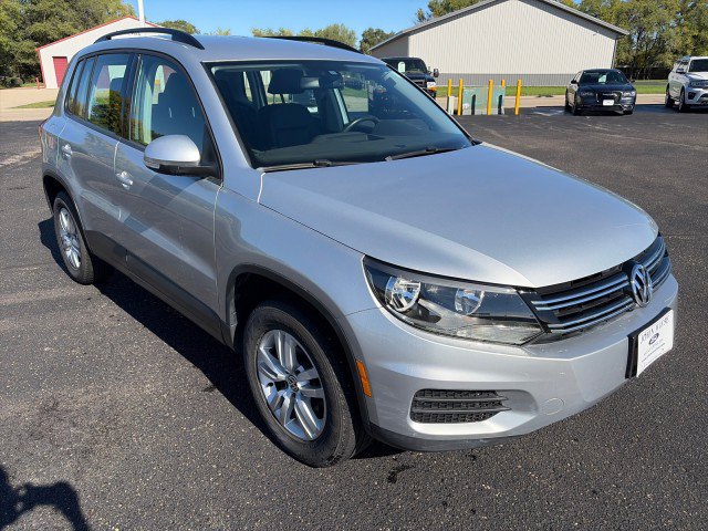Used 2017 Volkswagen Tiguan S AWD/4WD image 7