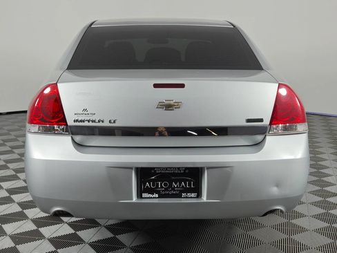 Used 2011 Chevrolet Impala LT FWD image 6