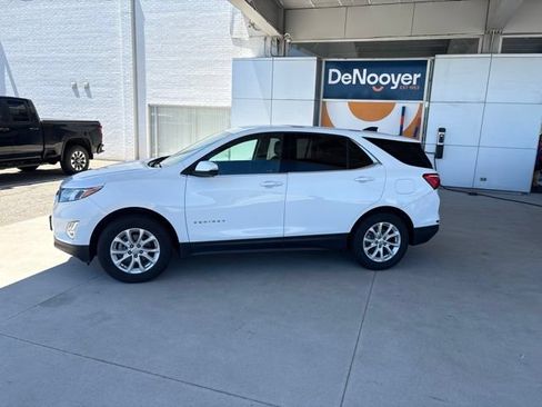 Used 2019 Chevrolet Equinox LT AWD/4WD image 2