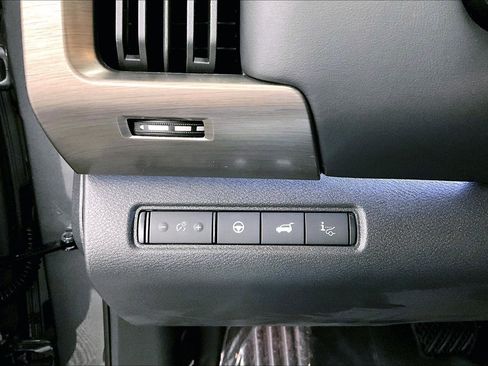 New 2025 Nissan Pathfinder Platinum w/ Lighting Package (N93) AWD/4WD image 29