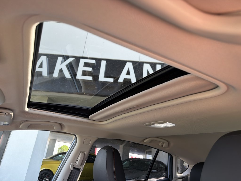 Certified 2021 Subaru Crosstrek 2.5i Limited w/ Moonroof Package 2 AWD/4WD image 24
