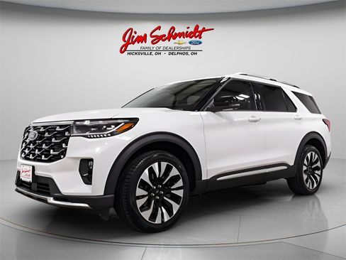 Used 2025 Ford Explorer Platinum w/ LUX Leather Package image 3