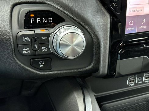 Used 2025 RAM 1500 Laramie image 22