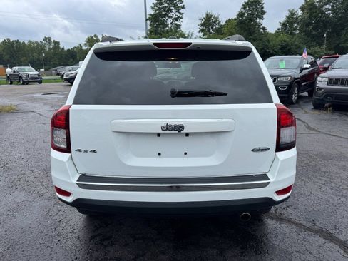 Used 2017 Jeep Compass High Altitude AWD/4WD image 4