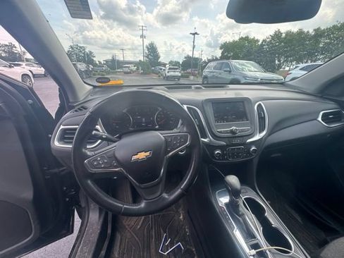 Certified 2022 Chevrolet Equinox LT FWD image 10