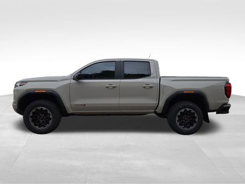 New 2026 GMC Canyon AT4 w/ AT4 Premium Package image 8